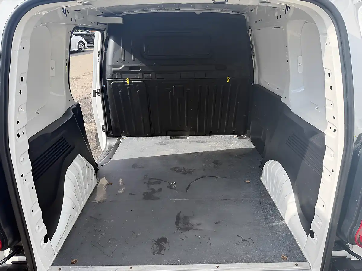 Used 2021 Peugeot Partner Professional White - Interior and Exterior details 13