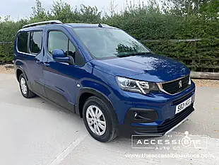 Used 2021 Peugeot Rifter Active Blue - Interior and Exterior details 3