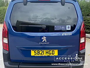 Used 2021 Peugeot Rifter Active Blue - Interior and Exterior details 8