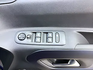 Used 2021 Peugeot Rifter Allure Blue - Interior and Exterior details 13