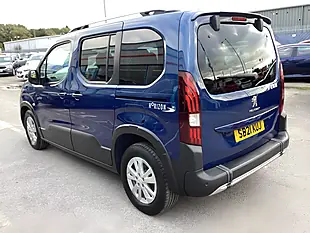 Used 2021 Peugeot Rifter Allure Blue - Interior and Exterior details 2