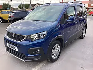 Used 2021 Peugeot Rifter Allure Blue - Interior and Exterior details 5