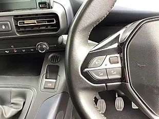Used 2021 Peugeot Rifter Allure Bronze - Interior and Exterior details 12