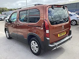 Used 2021 Peugeot Rifter Allure Bronze - Interior and Exterior details 2