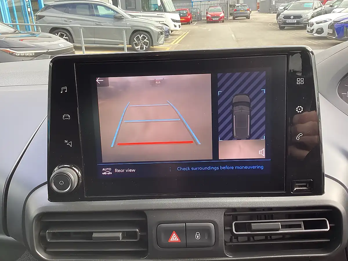 Used 2021 Peugeot Rifter Allure Bronze - Interior and Exterior details 7