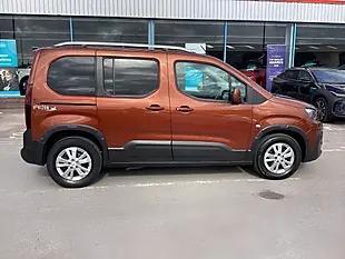 Used 2021 Peugeot Rifter Allure Bronze - Interior and Exterior details 8