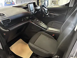 Used 2021 Peugeot Rifter Allure Grey - Interior and Exterior details 15