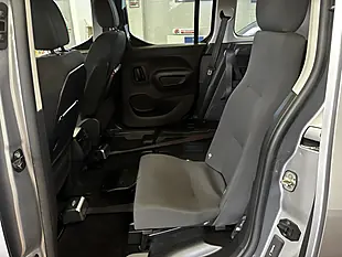 Used 2021 Peugeot Rifter Allure Grey - Interior and Exterior details 16
