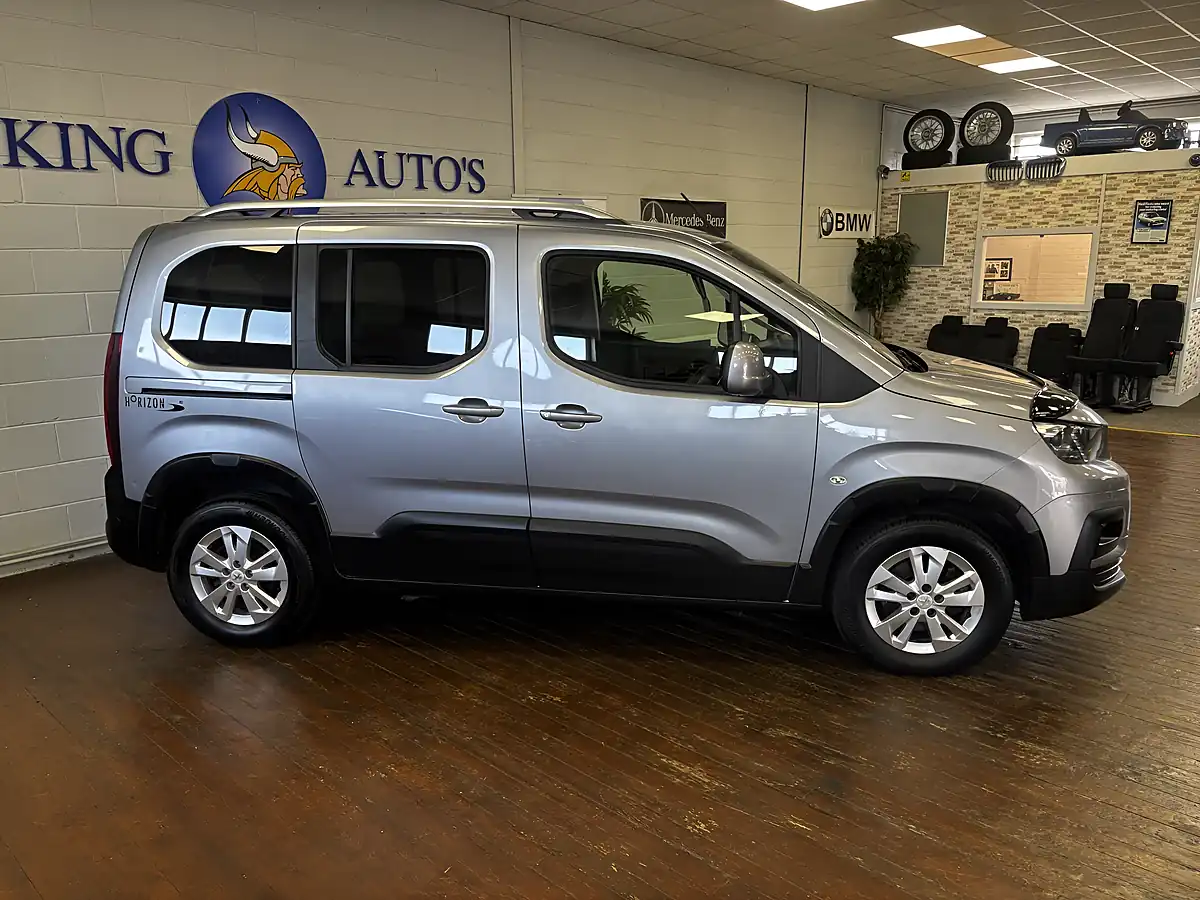 Used 2021 Peugeot Rifter Allure Grey - Interior and Exterior details 2