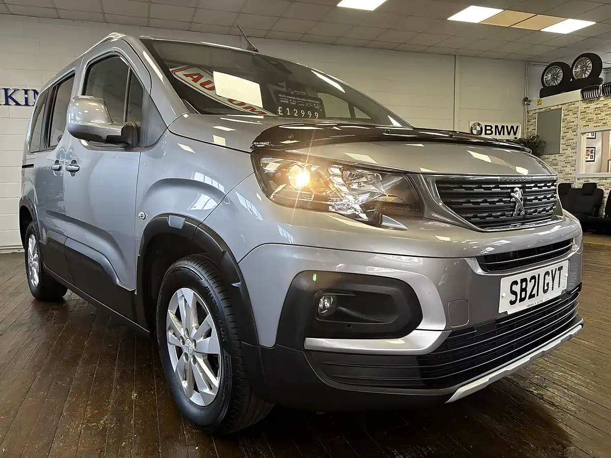 Used 2021 Peugeot Rifter Allure Grey - Interior and Exterior details 20