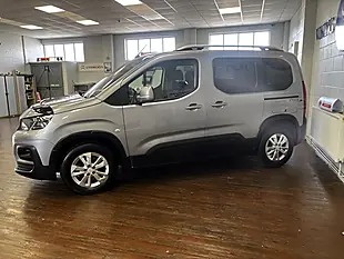 Used 2021 Peugeot Rifter Allure Grey - Interior and Exterior details 6