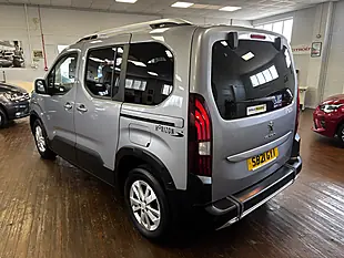 Used 2021 Peugeot Rifter Allure Grey - Interior and Exterior details 7