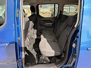 Used 2021 Peugeot Rifter Allure Horizon L2 Lwb Blue - Interior and Exterior details 18