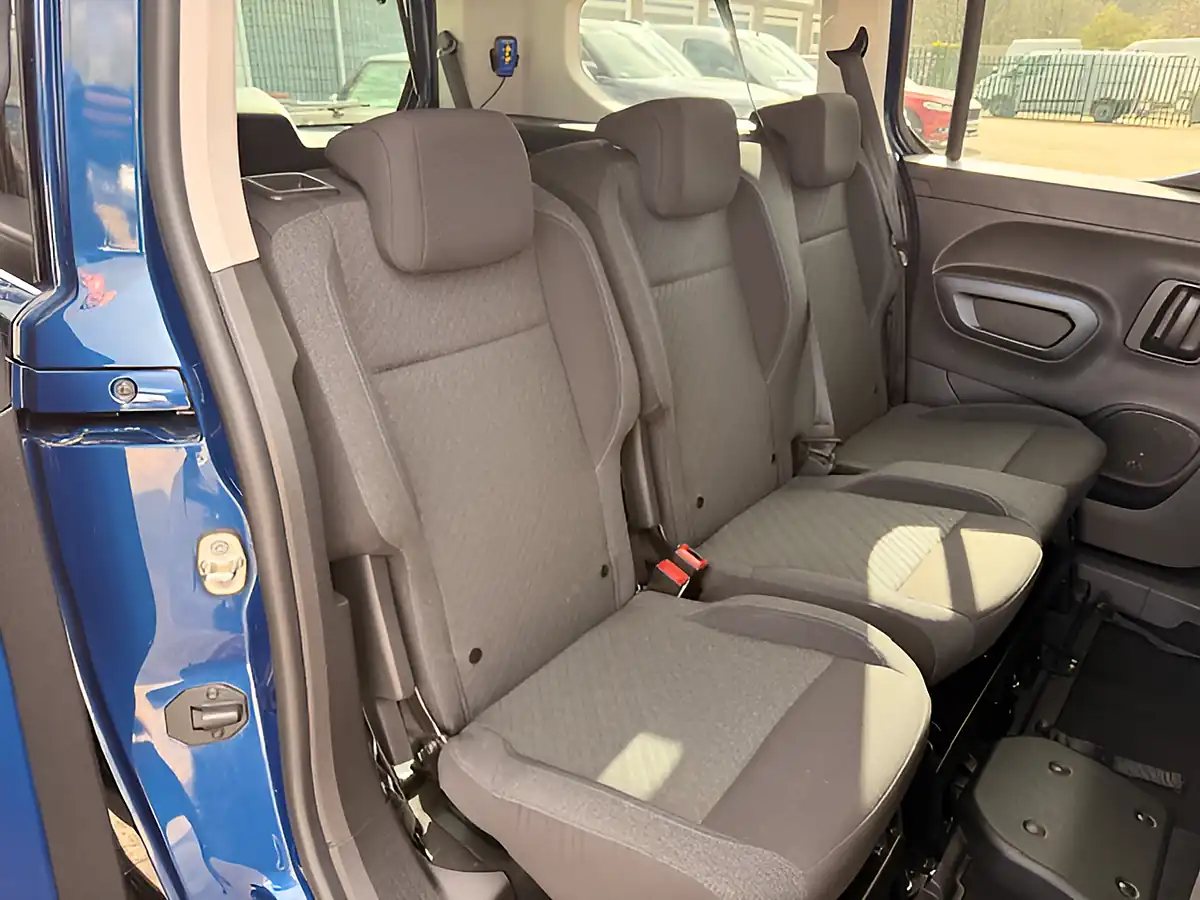 Used 2021 Peugeot Rifter Allure Horizon L2 Lwb Blue - Interior and Exterior details 20