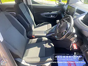 Used 2021 Peugeot Rifter Allure Horizon RS Grey - Interior and Exterior details 14