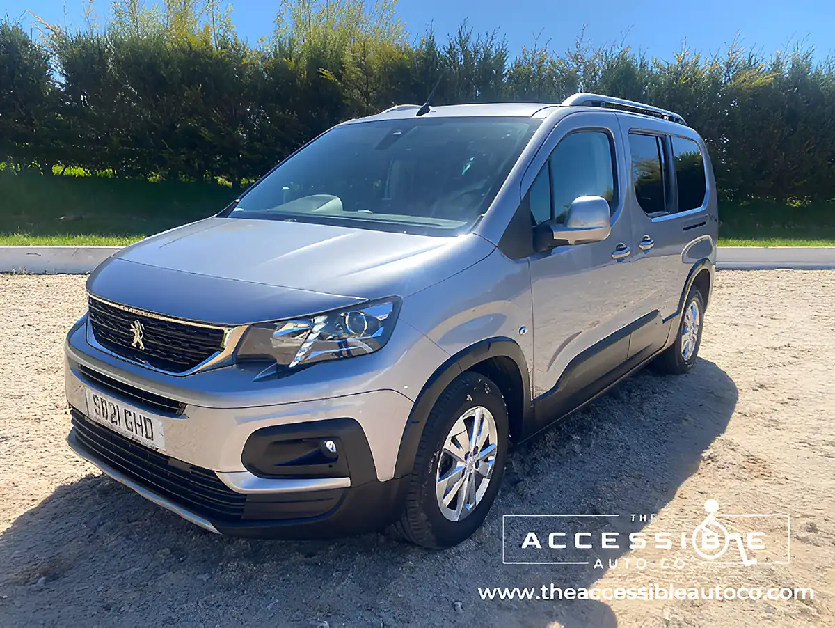 Used 2021 Peugeot Rifter Allure Horizon RS Grey - Interior and Exterior details 7