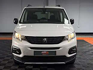 Used 2021 Peugeot Rifter GT Standard Beige - Interior and Exterior details 2