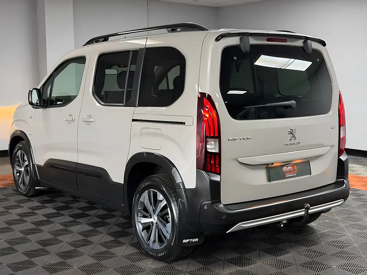 Used 2021 Peugeot Rifter GT Standard Beige - Interior and Exterior details 4