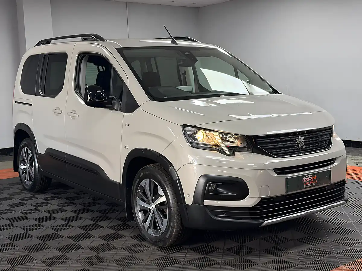 Used 2021 Peugeot Rifter GT Standard Beige - Interior and Exterior details 5