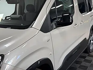 Used 2021 Peugeot Rifter GT Standard Beige - Interior and Exterior details 8