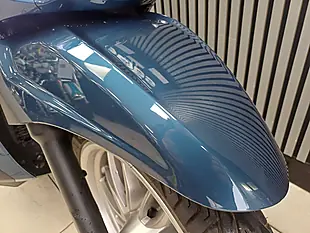 Used 2021 Piaggio Beverly Blue - Interior and Exterior details 14