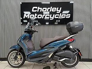 Used 2021 Piaggio Beverly Blue - Interior and Exterior details 2