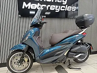 Used 2021 Piaggio Beverly Blue - Interior and Exterior details 4