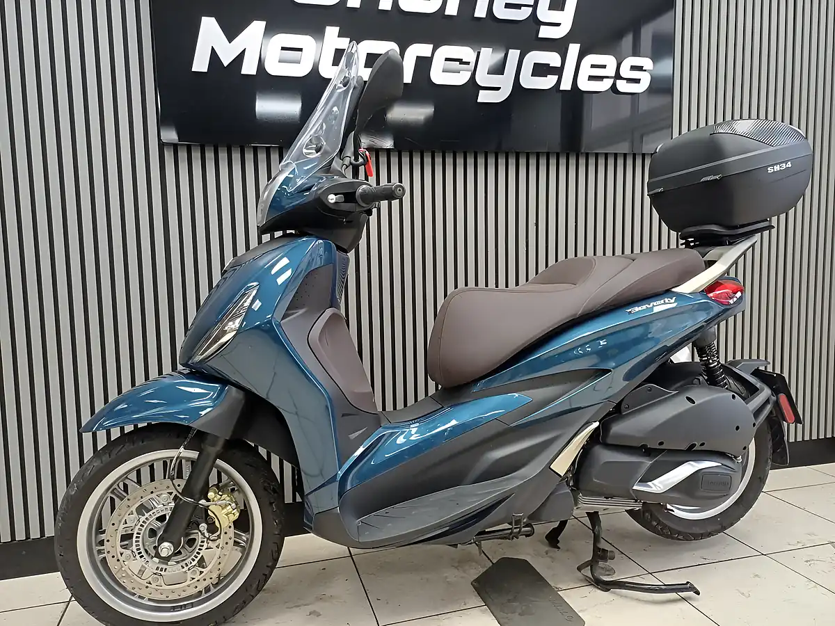 Used 2021 Piaggio Beverly Blue - Interior and Exterior details 4