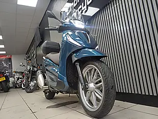 Used 2021 Piaggio Beverly Blue - Interior and Exterior details 7