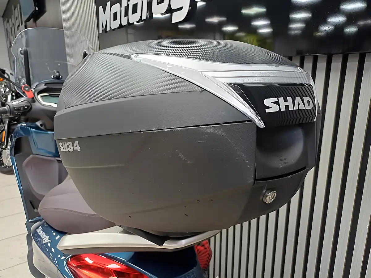 Used 2021 Piaggio Beverly Blue - Interior and Exterior details 8