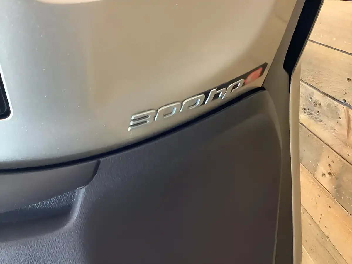 Used 2021 Piaggio Beverly Grey - Interior and Exterior details 17