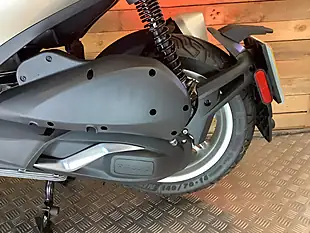Used 2021 Piaggio Beverly Grey - Interior and Exterior details 19