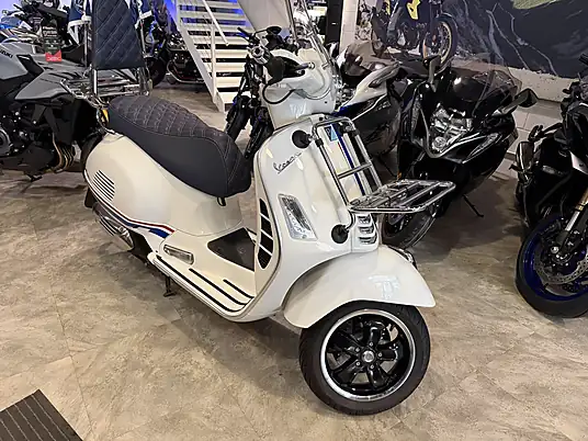 2021 Piaggio VESPA GTS 125 SUPERSPORT CVT