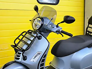 Used 2021 Piaggio Vespa Gts Supertech Grey - Interior and Exterior details 20