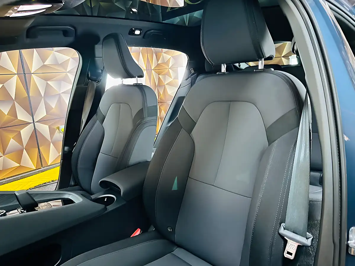 Used 2021 Polestar Polestar 2 Long Range Black - Interior and Exterior details 9