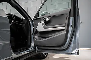 Used 2021 Polestar Polestar 2 Long Range Grey - Interior and Exterior details 8