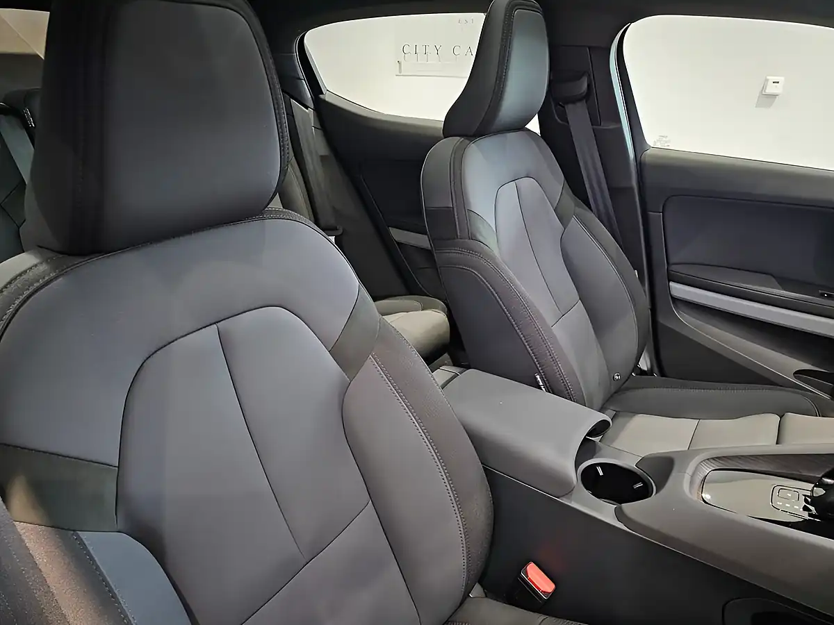 Used 2021 Polestar Polestar 2 Long Range Plus Pilot Blue - Interior and Exterior details 14