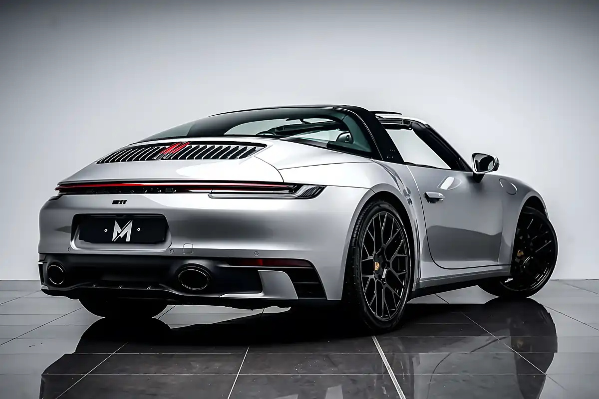 Used 2021 Porsche 911 4S Targa Silver - Interior and Exterior details 12