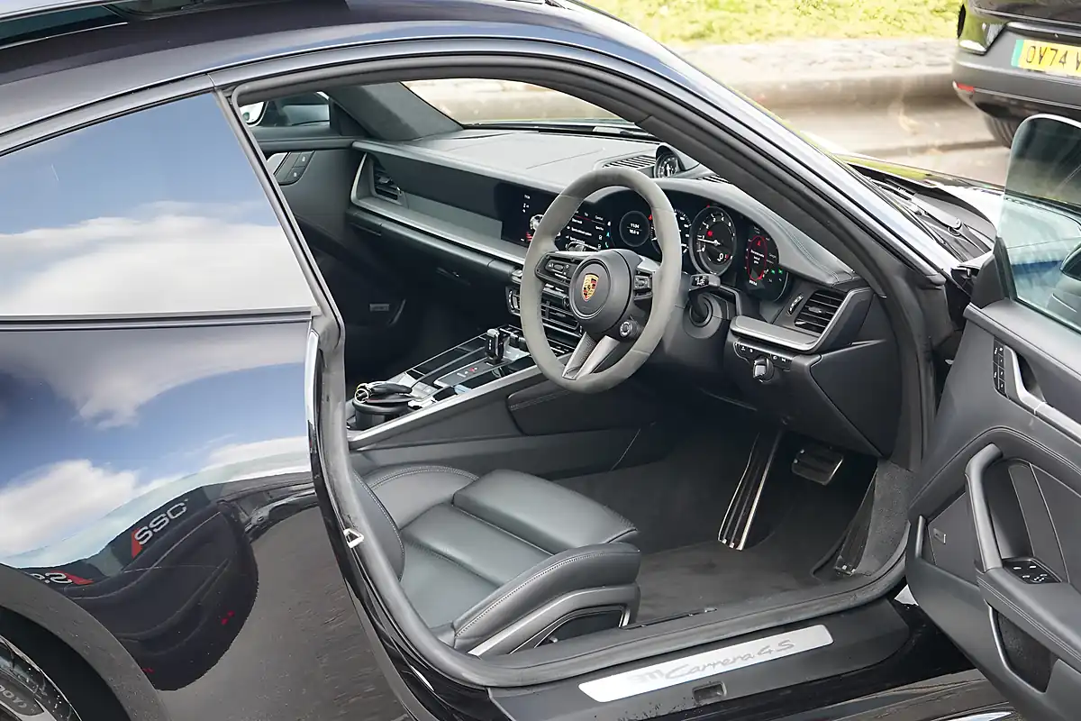 Used 2021 Porsche 911 Carrera 4S Black - Interior and Exterior details 13