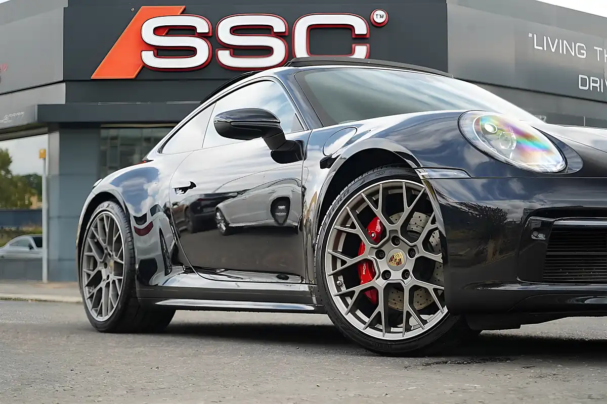 Used 2021 Porsche 911 Carrera 4S Black - Interior and Exterior details 19