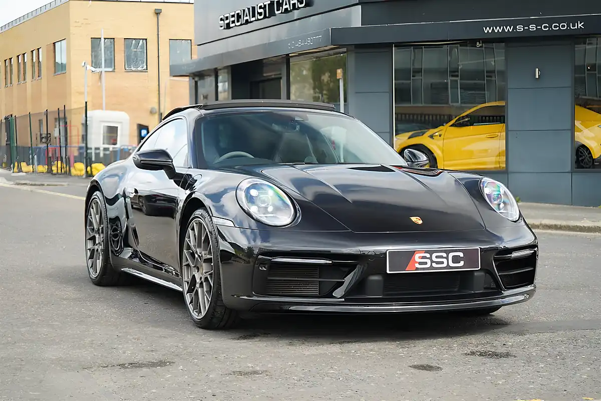 Used 2021 Porsche 911 Carrera 4S Black - Interior and Exterior details 6