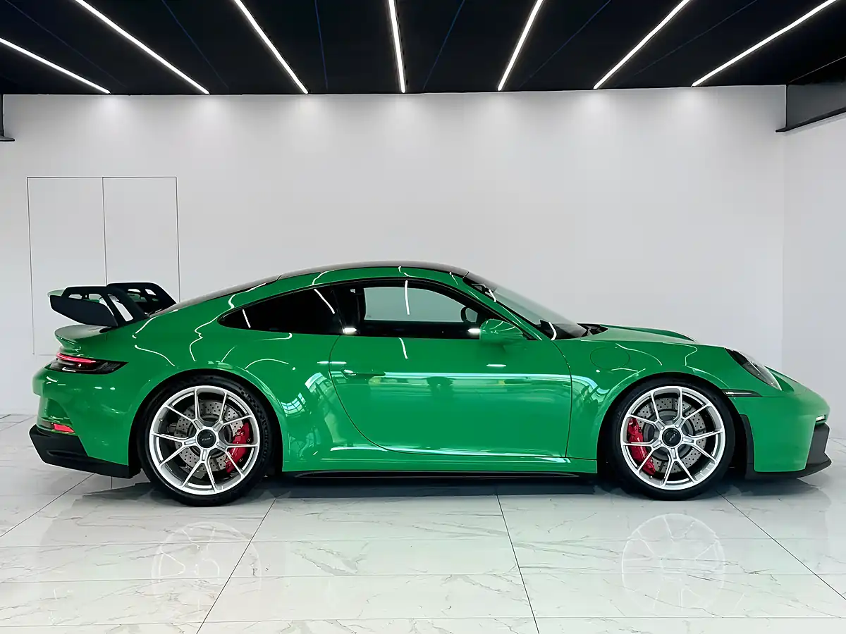 Used 2021 Porsche 911 GT3 Python Green - Interior and Exterior details 3