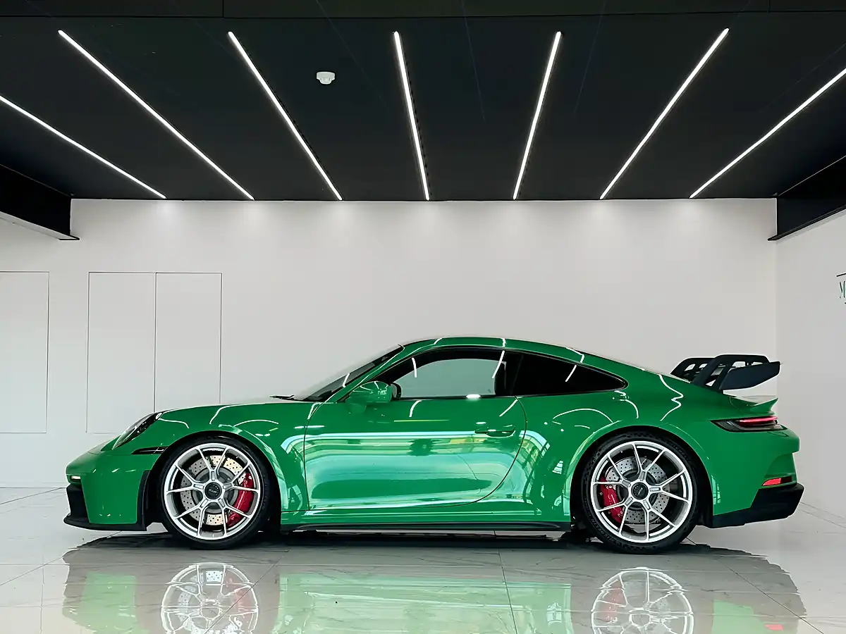 Used 2021 Porsche 911 GT3 Python Green - Interior and Exterior details 4