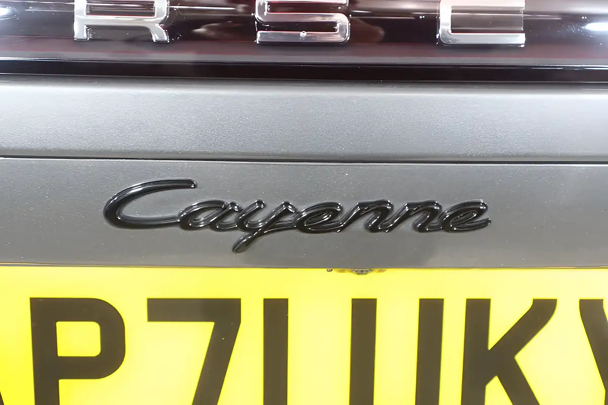 Used 2021 Porsche Cayenne Grey - Interior and Exterior details 20