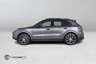 Used 2021 Porsche Cayenne Grey - Interior and Exterior details 5