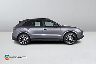 Used 2021 Porsche Cayenne Grey - Interior and Exterior details 6