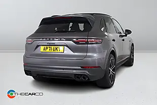 Used 2021 Porsche Cayenne Grey - Interior and Exterior details 9