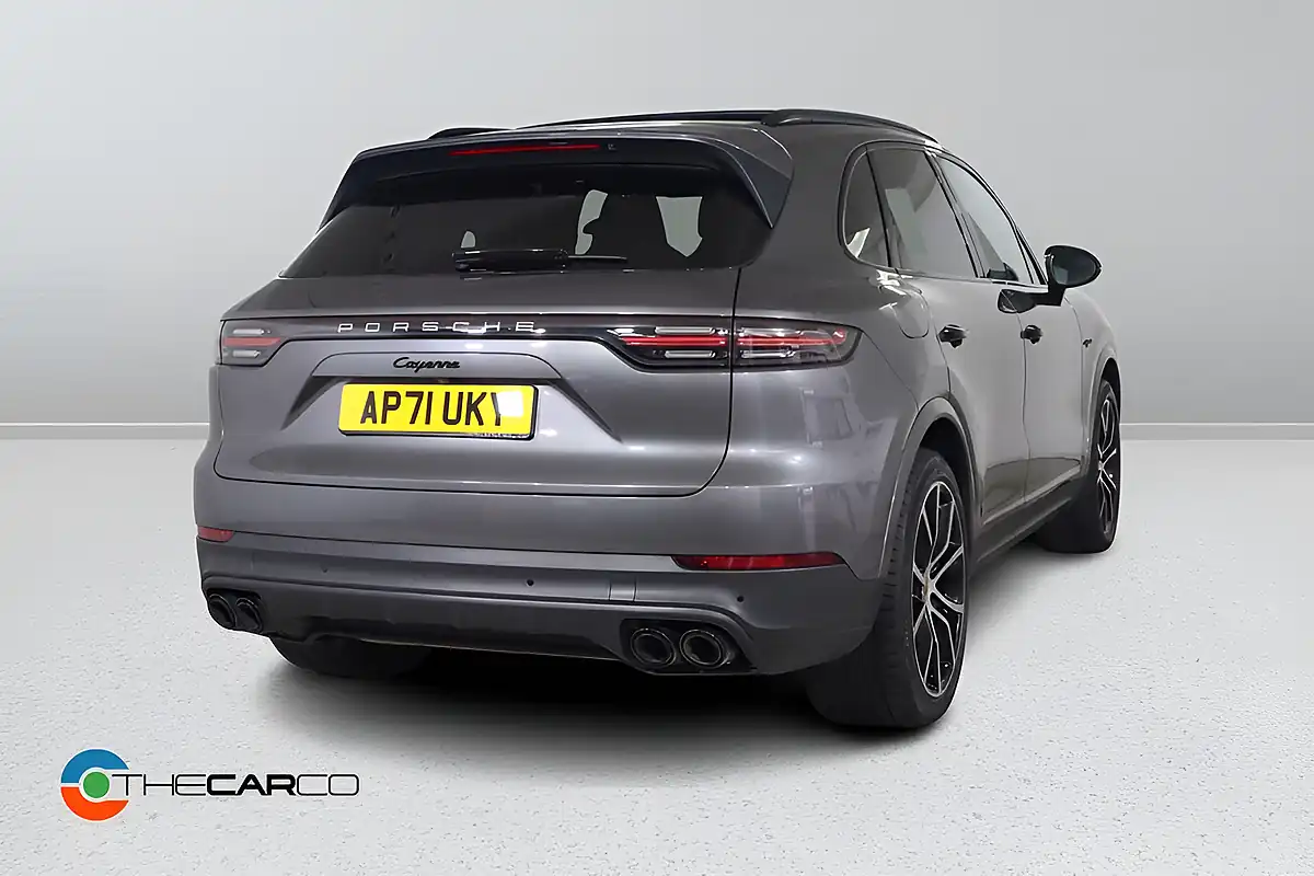 Used 2021 Porsche Cayenne Grey - Interior and Exterior details 9