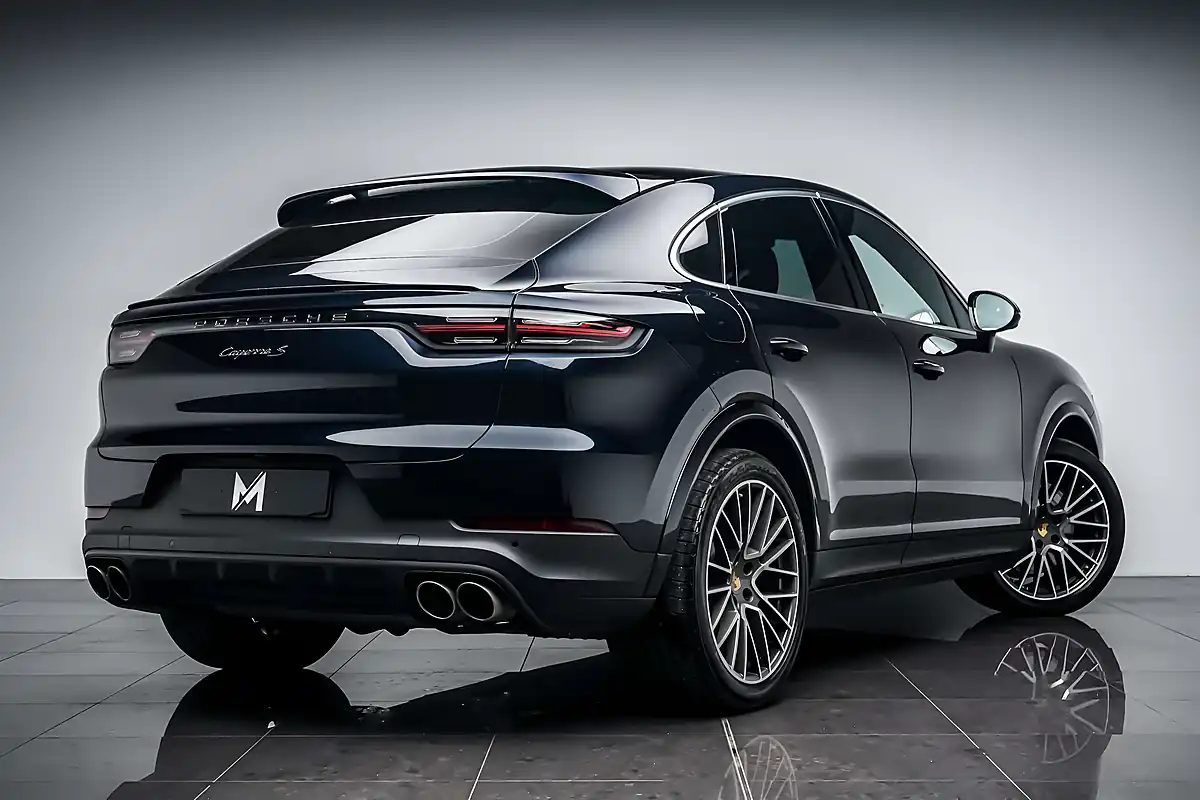 Used 2021 Porsche Cayenne S Coupe Blue - Interior and Exterior details 13