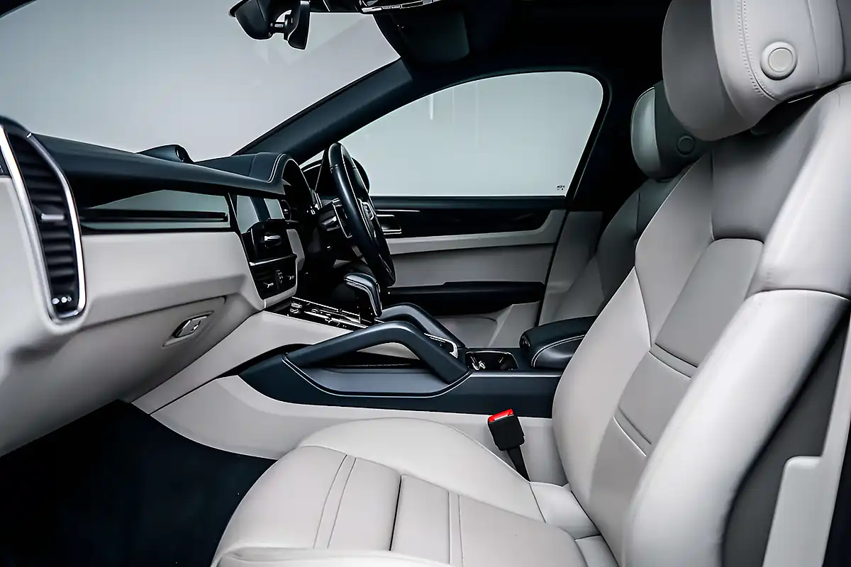 Used 2021 Porsche Cayenne S Coupe Blue - Interior and Exterior details 6